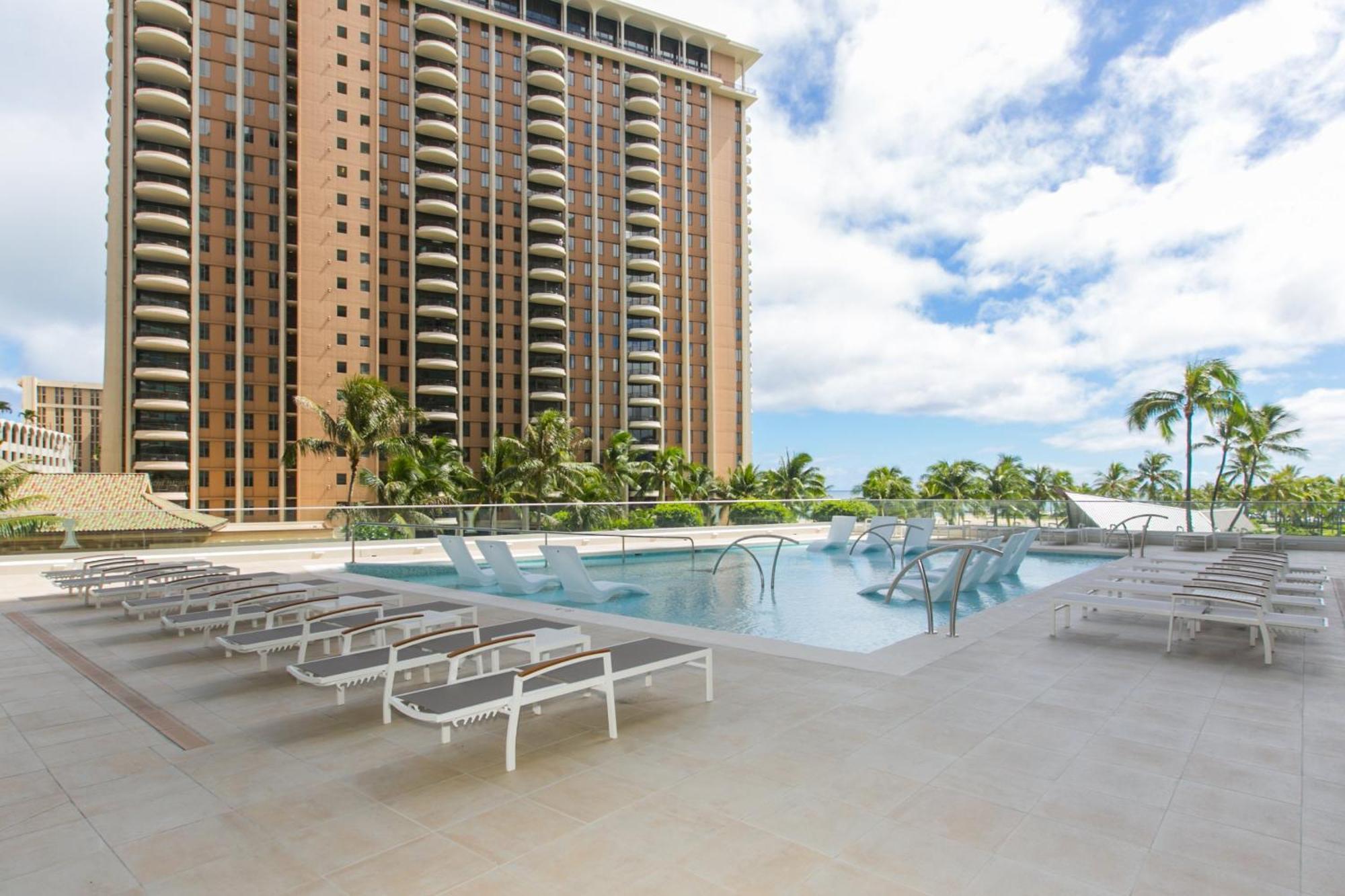 Apartment Ilikai Tower 701 View 1br