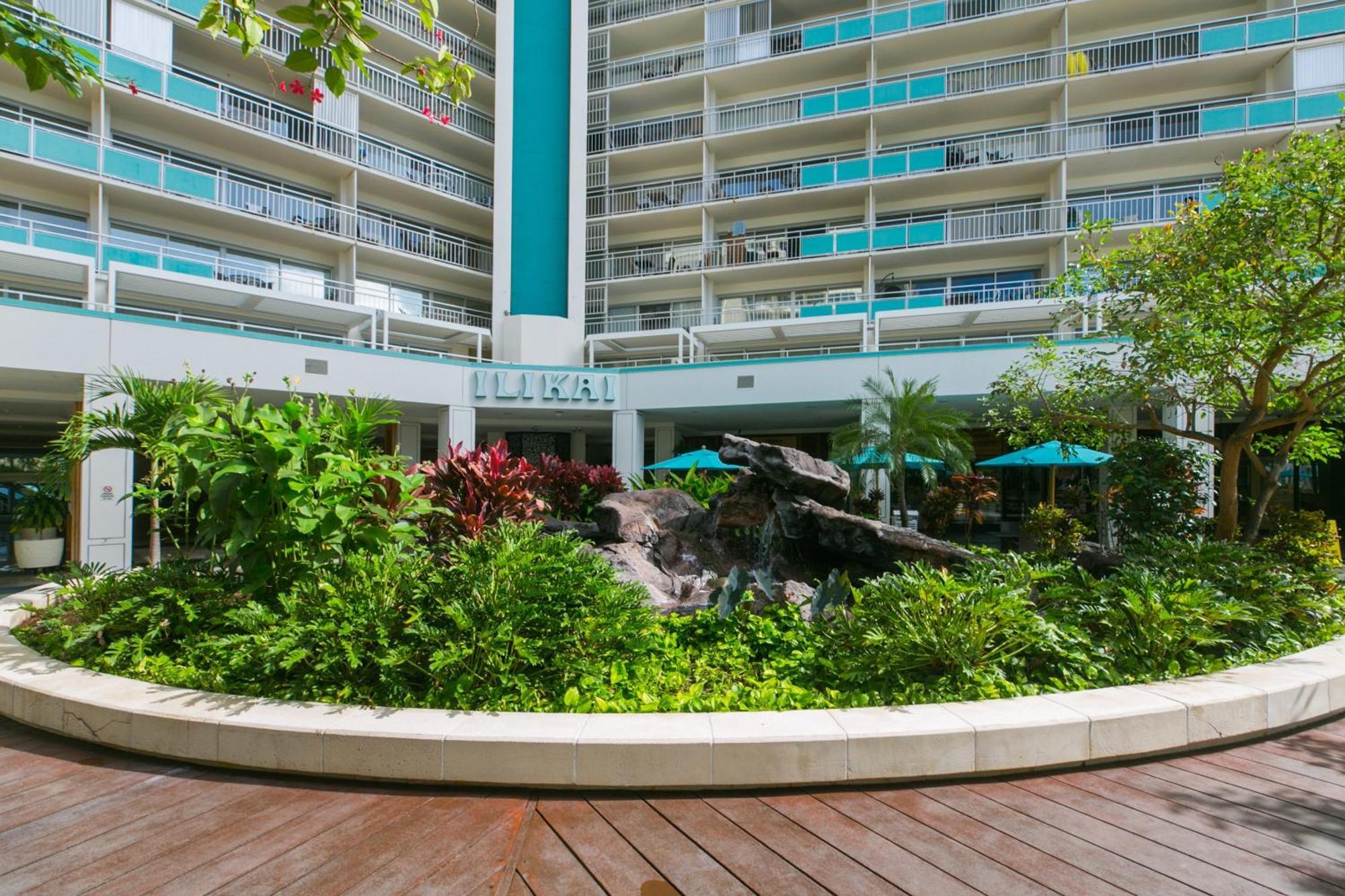 Ilikai Tower 701 View 1br Apartment